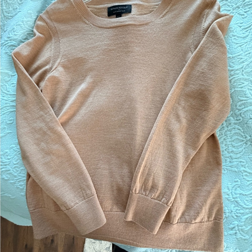 Banana Republic Women's Camel Crew Neck Sweater